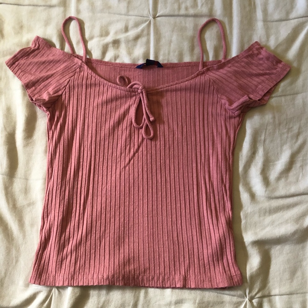 Pink aeropostale crop top